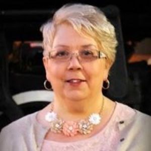 Meet your Posher, Angie